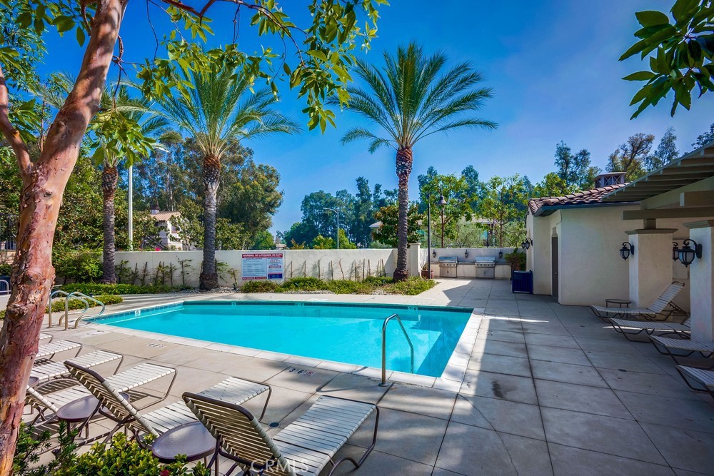 MLS #OC25201107 image #30