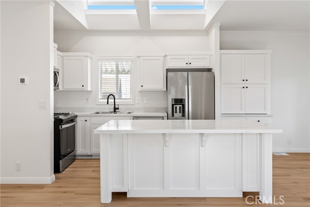 MLS #OC25201184 image #10