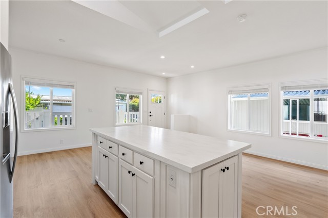 MLS #OC25201184 image #15