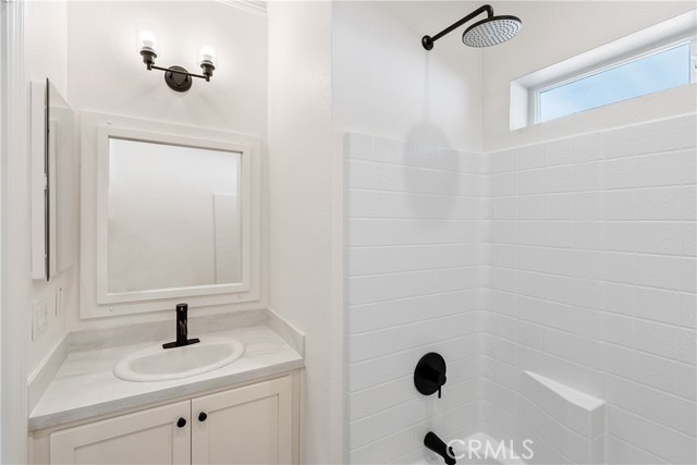 MLS #OC25201184 image #26