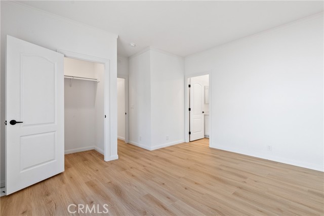 MLS #OC25201184 image #28