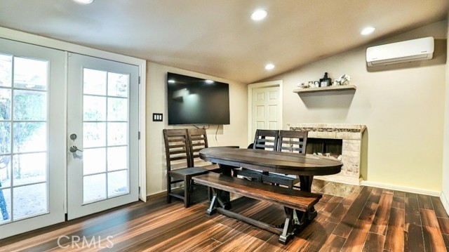 MLS #OC25201199 image #10