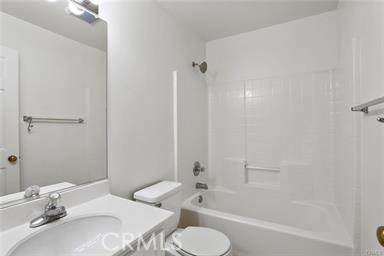 MLS #OC25201249 image #11