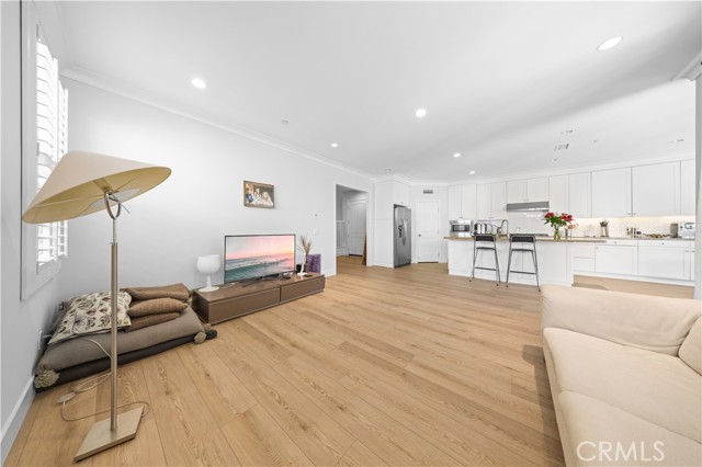 MLS #OC25201288 image #10