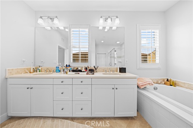 MLS #OC25201288 image #18