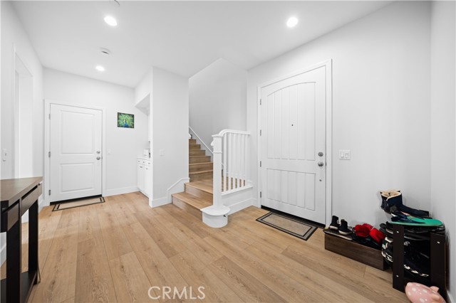 MLS #OC25201288 image #4