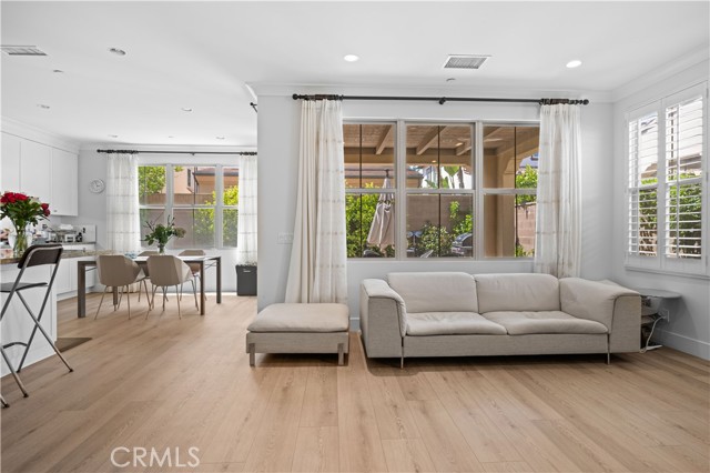 MLS #OC25201288 image #5