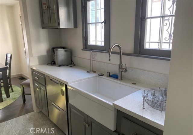 MLS #OC25201494 image #22