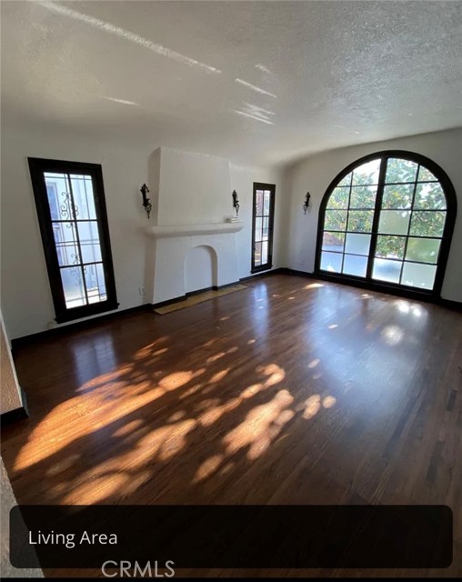 MLS #OC25201494 image #33