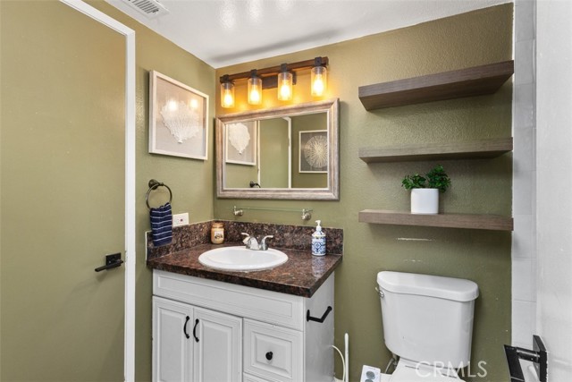 MLS #OC25201580 image #18