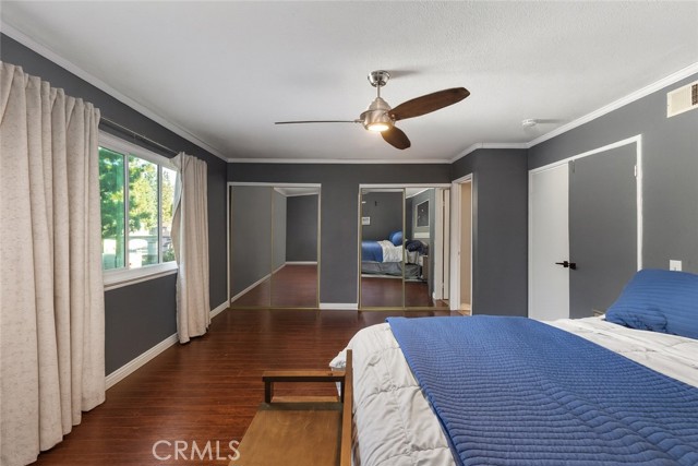 MLS #OC25201580 image #21