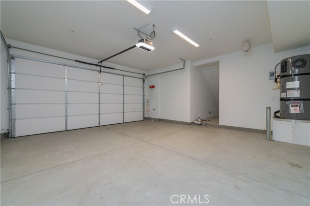 MLS #OC25201628 image #17