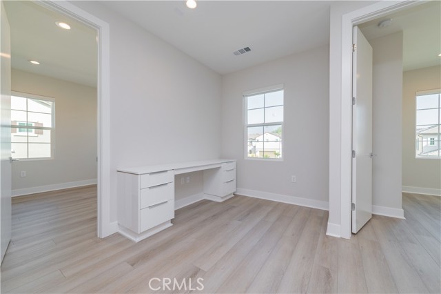 MLS #OC25201628 image #18