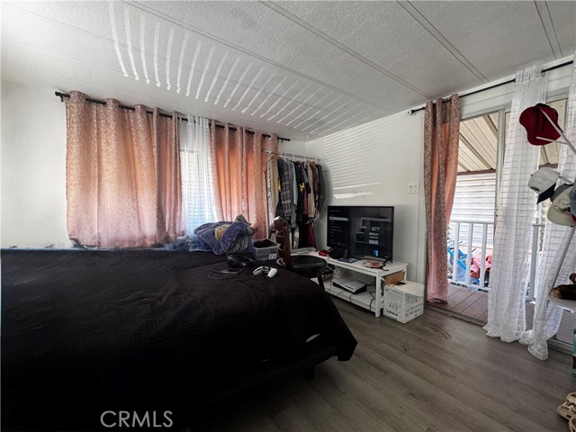 MLS #OC25201677 image #4