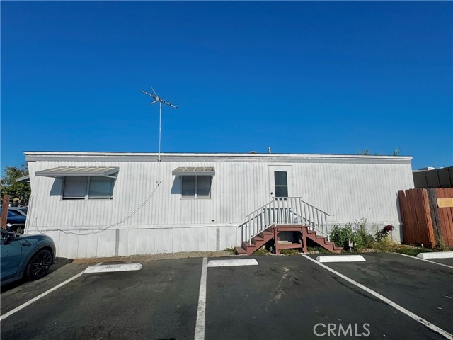 MLS #OC25201677 image #9