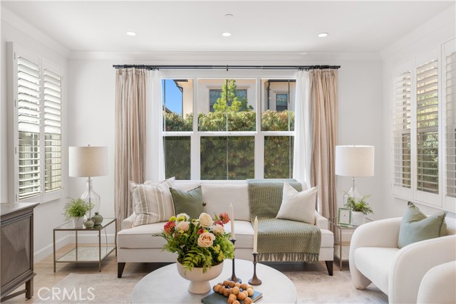 MLS #OC25202122 image #10