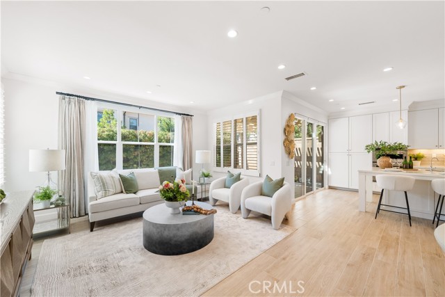 MLS #OC25202122 image #11