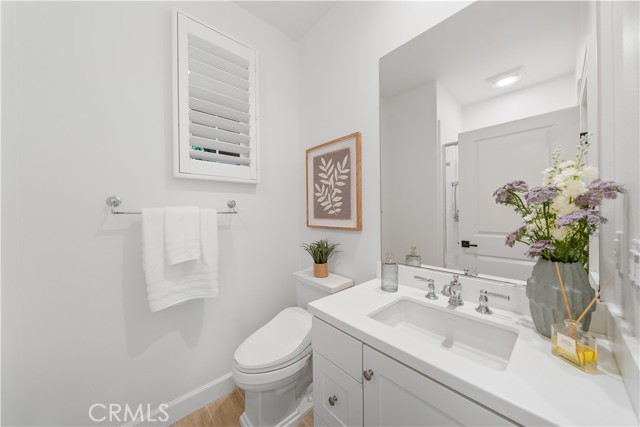 MLS #OC25202122 image #18