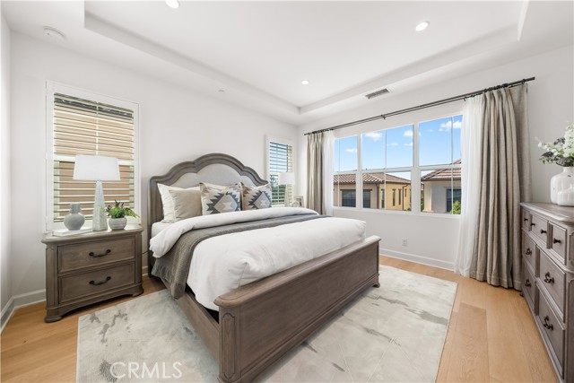 MLS #OC25202122 image #22