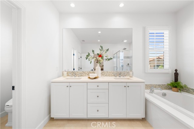 MLS #OC25202122 image #25