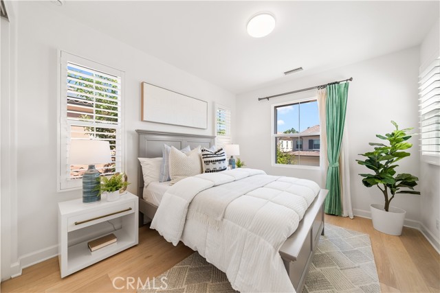 MLS #OC25202122 image #29