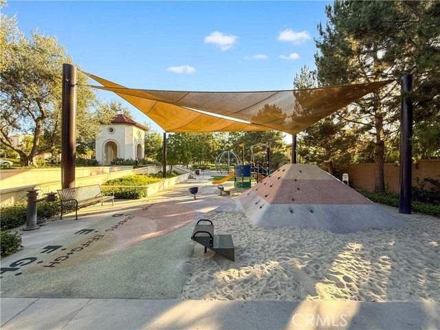 MLS #OC25202122 image #41