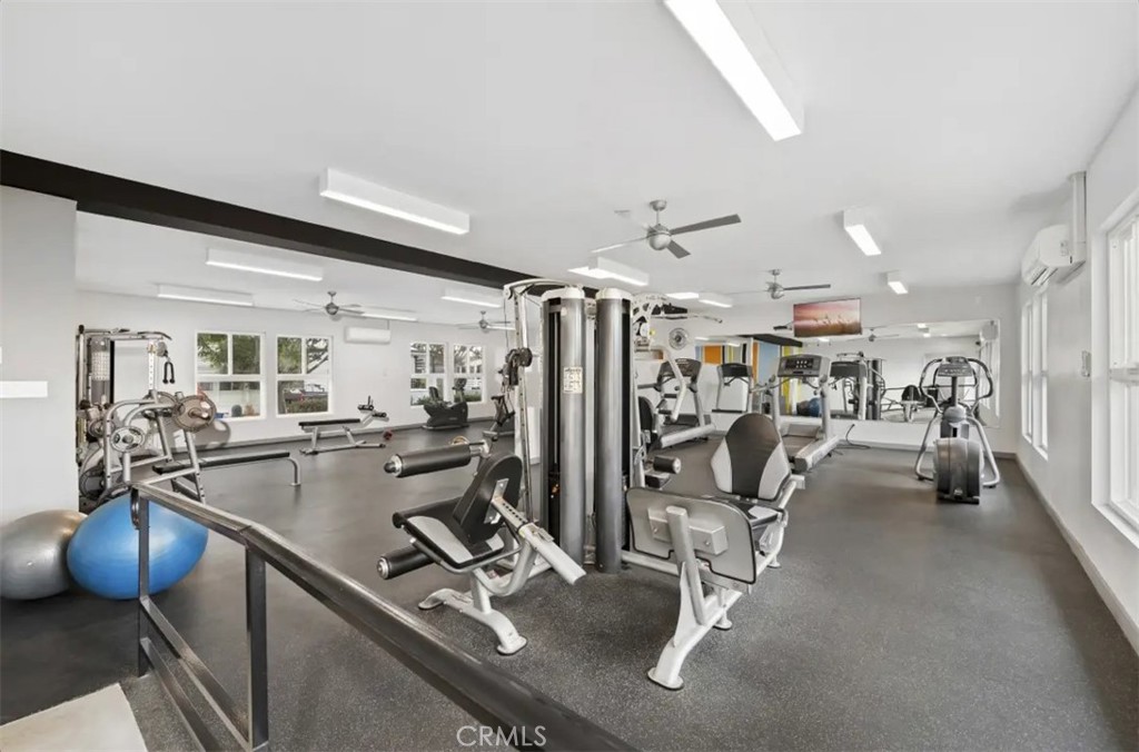 MLS #OC25202739 image #22