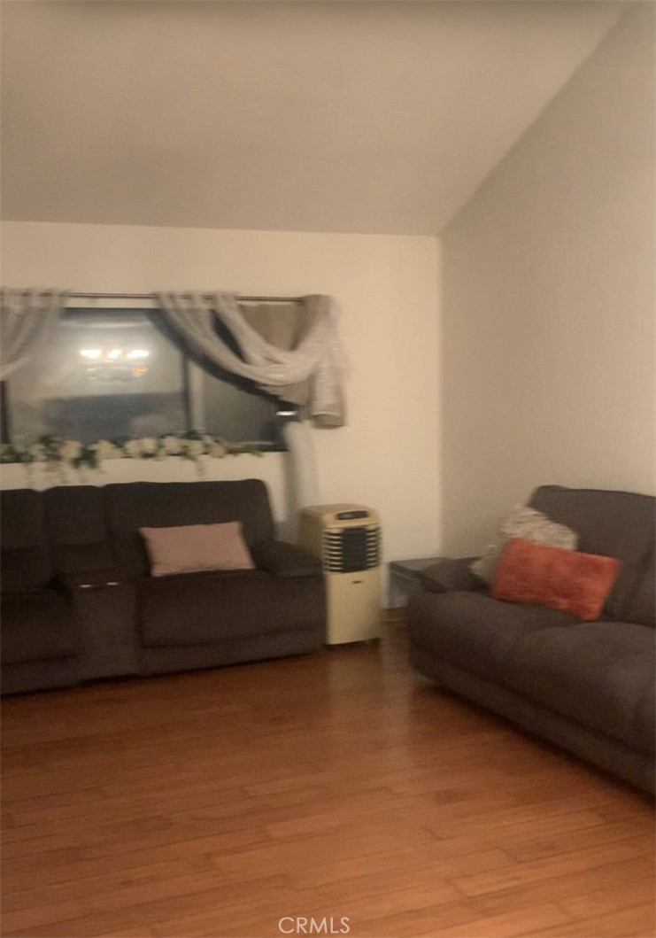 MLS #OC25203349 image #12