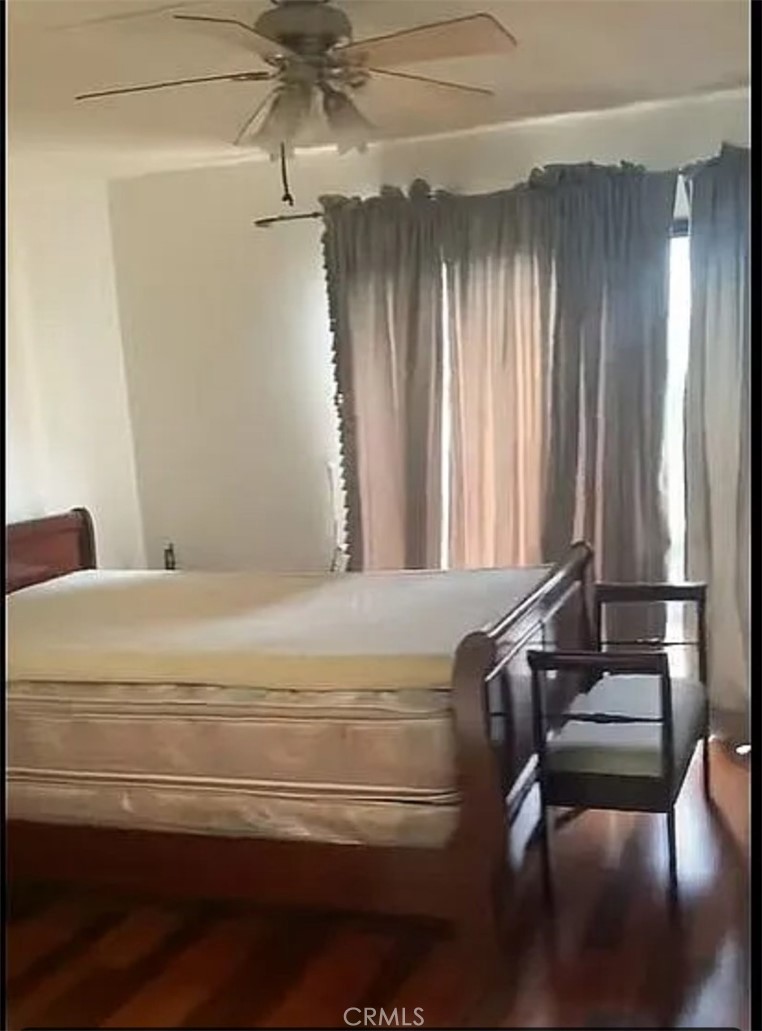 MLS #OC25203349 image #5