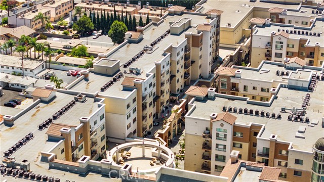 MLS #OC25203978 image #68