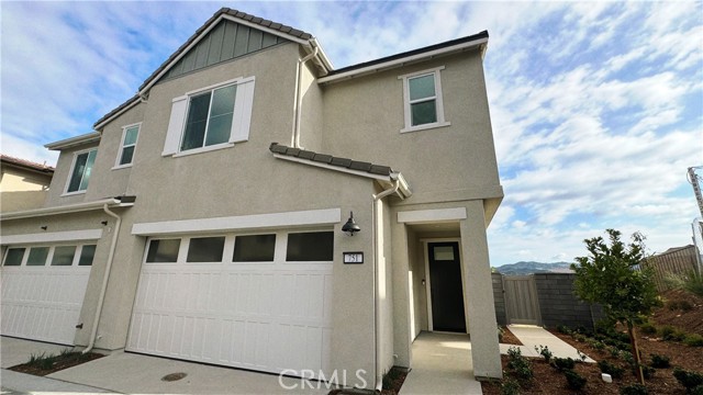 MLS #OC25206678 image #1