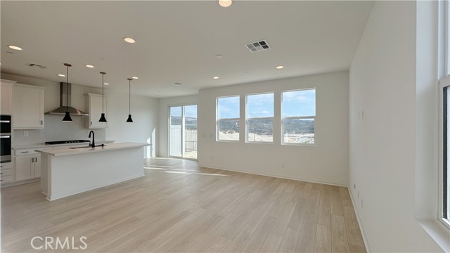 MLS #OC25206678 image #2