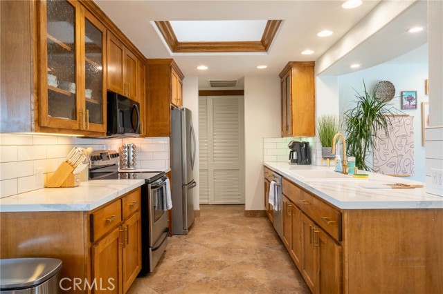 MLS #OC25206683 image #18