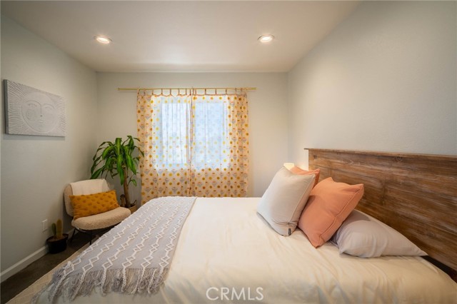 MLS #OC25206683 image #28