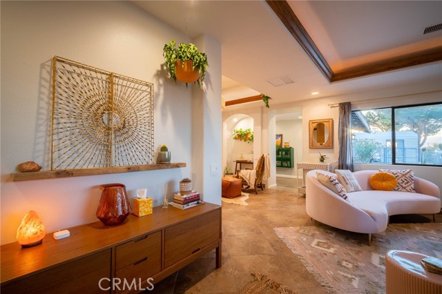 MLS #OC25206683 image #4