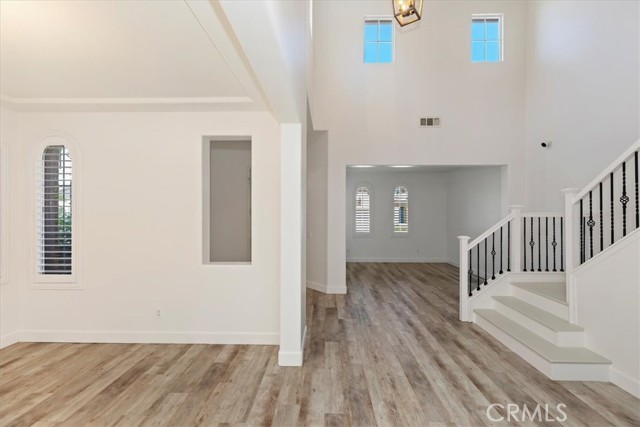 MLS #OC25206865 image #8