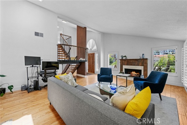 MLS #OC25206982 image #14