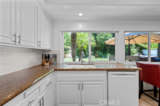 MLS #OC25206982 image #22