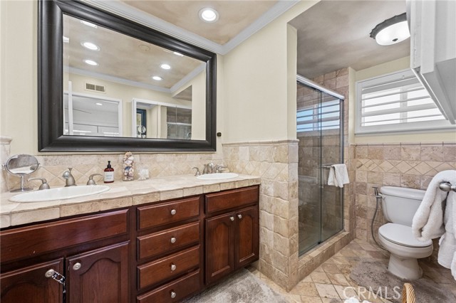 MLS #OC25206982 image #34