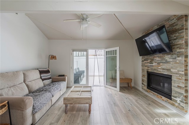 MLS #OC25207139 image #16