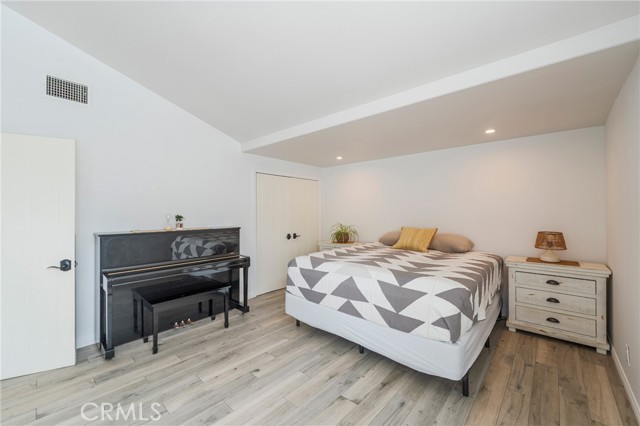 MLS #OC25207139 image #19