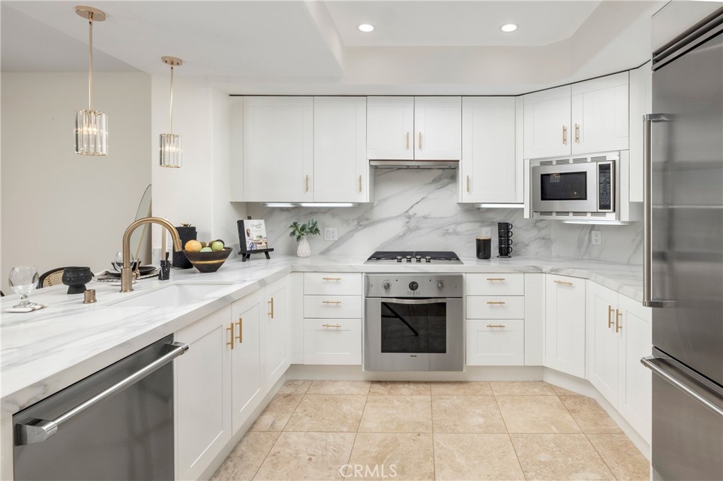 MLS #OC25208173 image #11