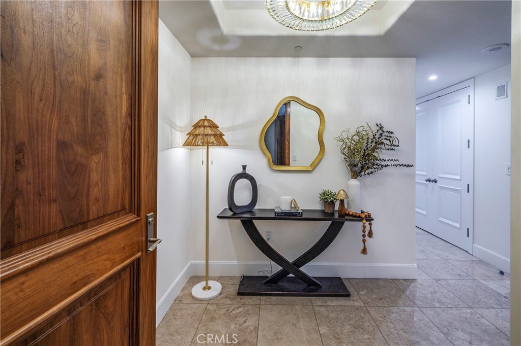 MLS #OC25208173 image #2