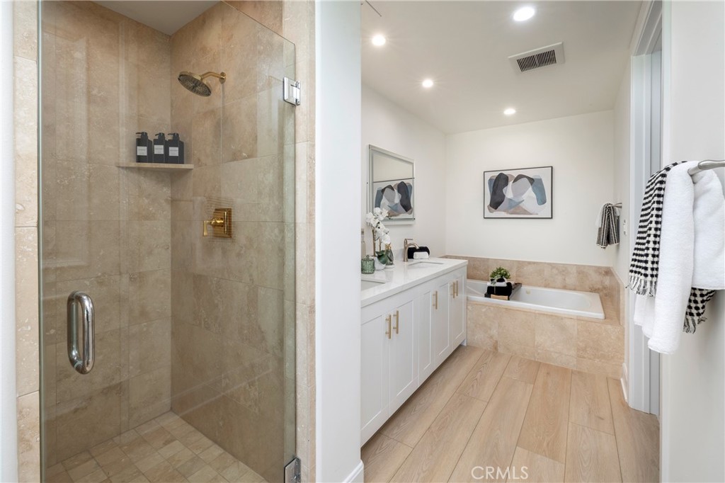 MLS #OC25208173 image #21