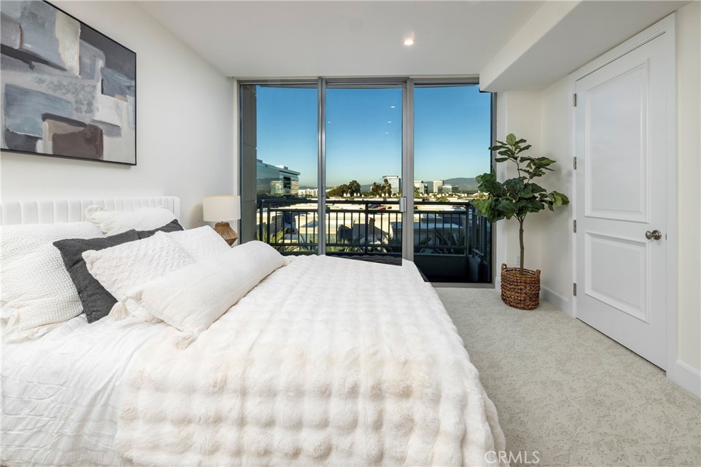 MLS #OC25208173 image #24