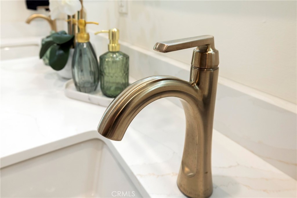 MLS #OC25208173 image #48