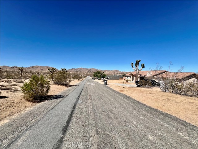 MLS #OC25211044 image #8