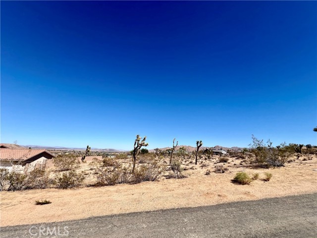 MLS #OC25211044 image #9