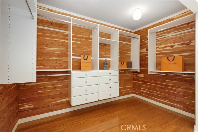 MLS #OC25213319 img 29