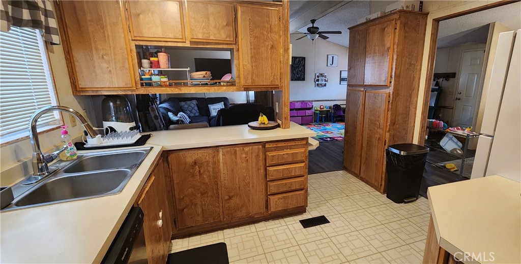 MLS #OC25213882 image #3